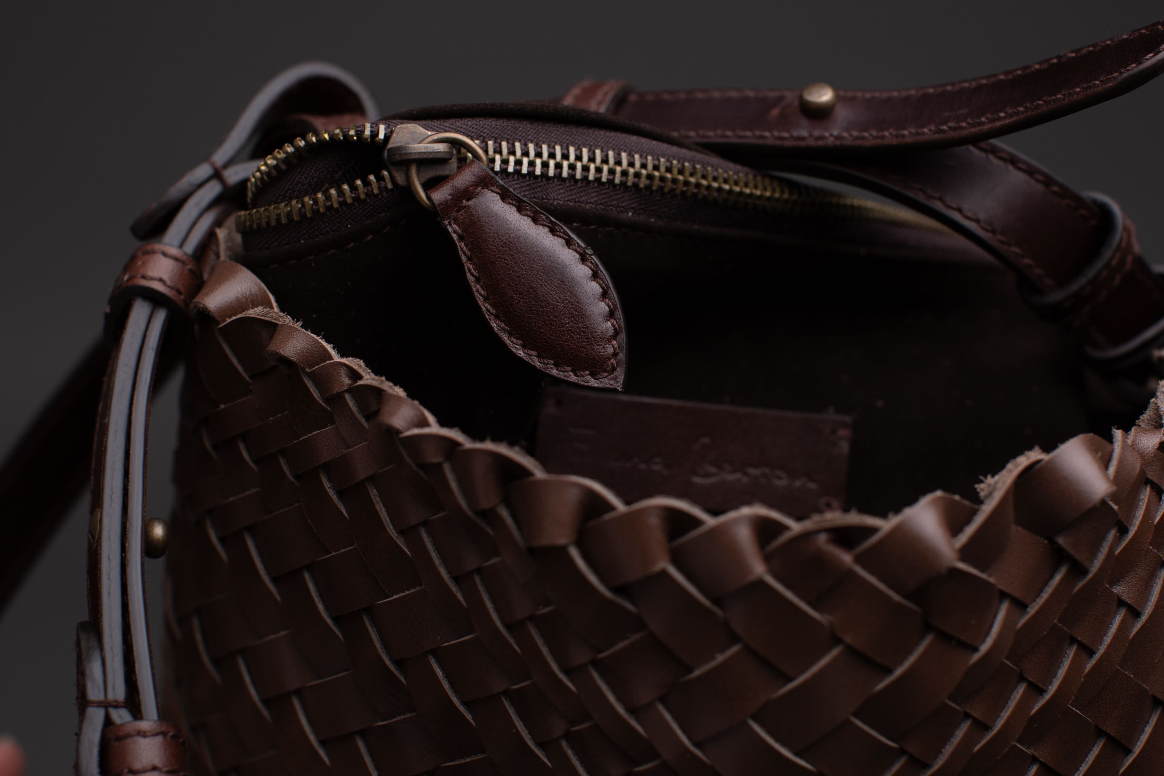 Crossover Dark Brown